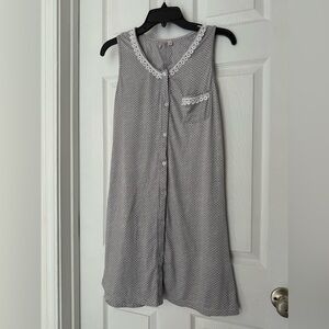 Body Touch Night Gown Size Small Grey Polkadot Comfy Cozy Casual Pajamas